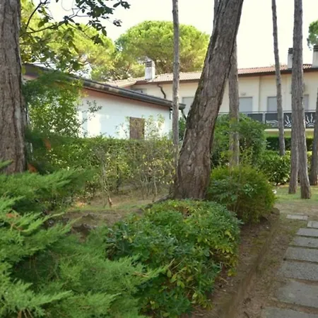 Private Fenced Garden House At 300mt From Lignano Pineta Lignano Sabbiadoro