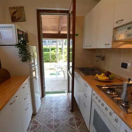 Private Fenced Garden House At 300mt From Lignano Pineta لينانو سابيادورو