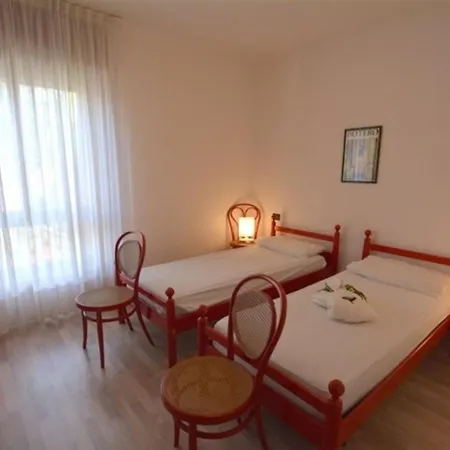 Private Fenced Garden House At 300mt From Lignano Pineta * لينانو سابيادورو