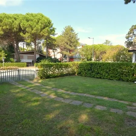 Private Fenced Garden House At 300mt From Lignano Pineta Villa