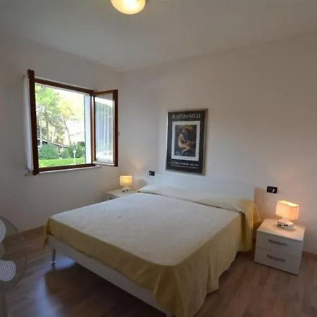 Private Fenced Garden House At 300mt From Lignano Pineta