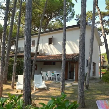 Private Fenced Garden House At 300mt From Lignano Pineta Lignano Sabbiadoro
