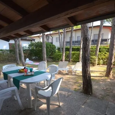 فيلة Private Fenced Garden House At 300mt From Lignano Pineta لينانو سابيادورو