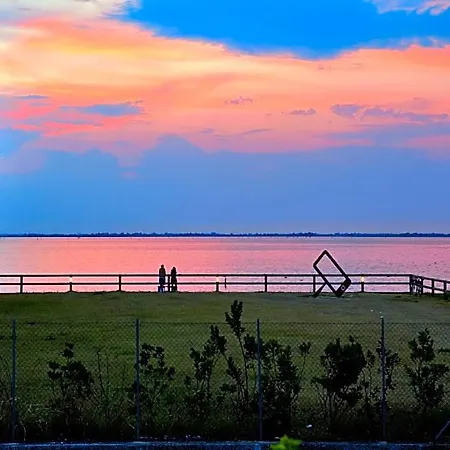 Private Fenced Garden House At 300mt From Lignano Pineta Villa Lignano Sabbiadoro